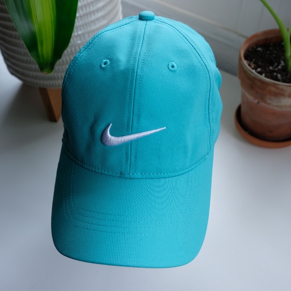 Nike Accessories - NikeGolf Adjustable Hat Nike Accessories - NikeGolf Adjustable Hat